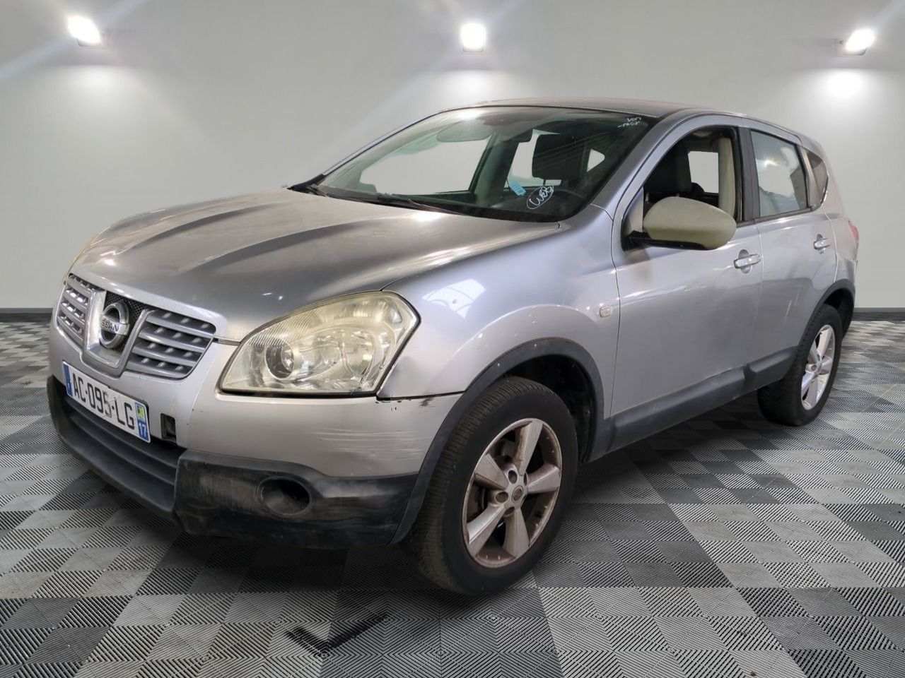 Nissan Qashqai 1.5 DCI 106 Visia - État à améliorer