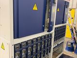 une image d'une machine dans une usine