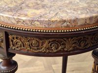 Sellette ou guéridon en acajou et placage d'acajou à décor d… (photo 6)