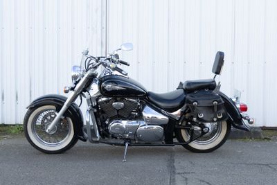 SUZUKI MOTO VOLUSTA INTRUDER VL 800 WVBM1 - Immatriculation : BF-854-B