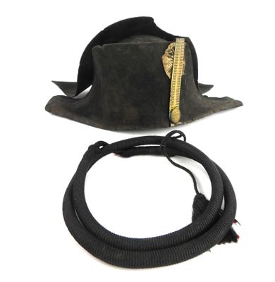Bicorne d'élève de polytechnique, mauvais état.
