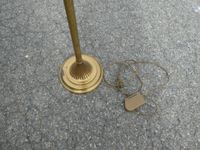 Lampadaire en laiton. H. 178 cm (usures) (photo 3)