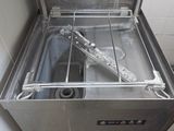 a metal box that has a metal handle on it
