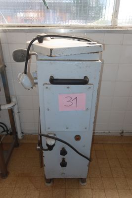 (jud - TVA récupérable) situé à MONTLUCON : Poussoir à sauci…