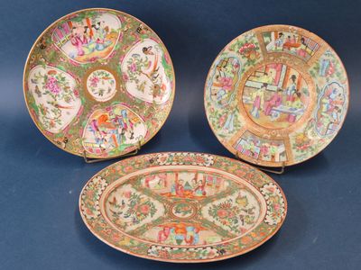 trois assiettes chinoises de la série « Famille » et une soucoupe