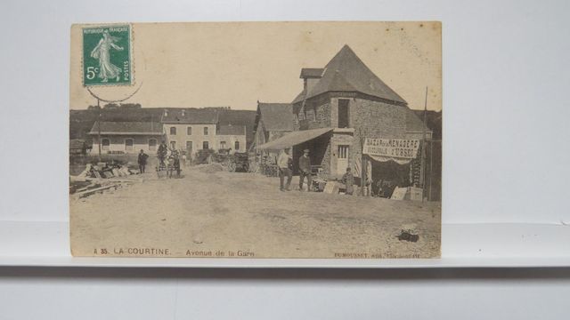La Courtine : Avenue de la Gare (Dumousset A 35). TBE. Carte rare...