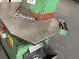 an image of a machine that is sitting in a warehouse