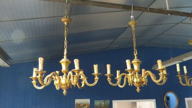 Paire de lustres en bronze à 6 bras de lumières