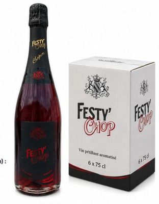 une bouteille de vin à côté d'une boîte