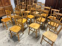 Lot de 52 chaises bistrot style "Baumann" en bois et placage… (photo 5)