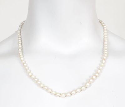 Collier de perles de culture baroques à fermoir en or avec c…