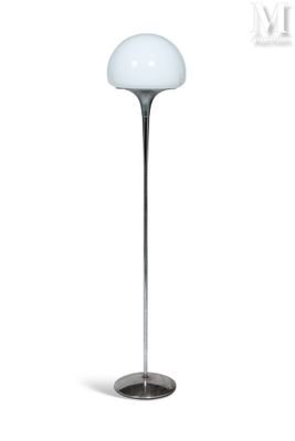 l'image d'une lampe posée sur une table