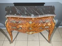 Commode galbée trois faces à décor de marqueterie géométriqu… (photo 2)