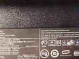 un gros plan sur l'arrière d'un ordinateur portable