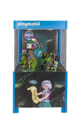 une machine Playmobil contenant tout un tas de jouets