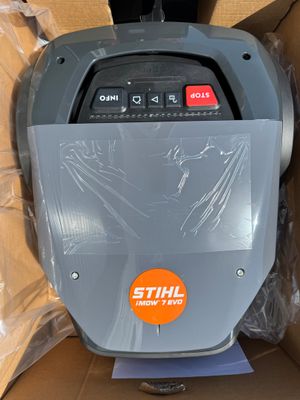 une boîte contenant une machine qui se trouve dans la boîte