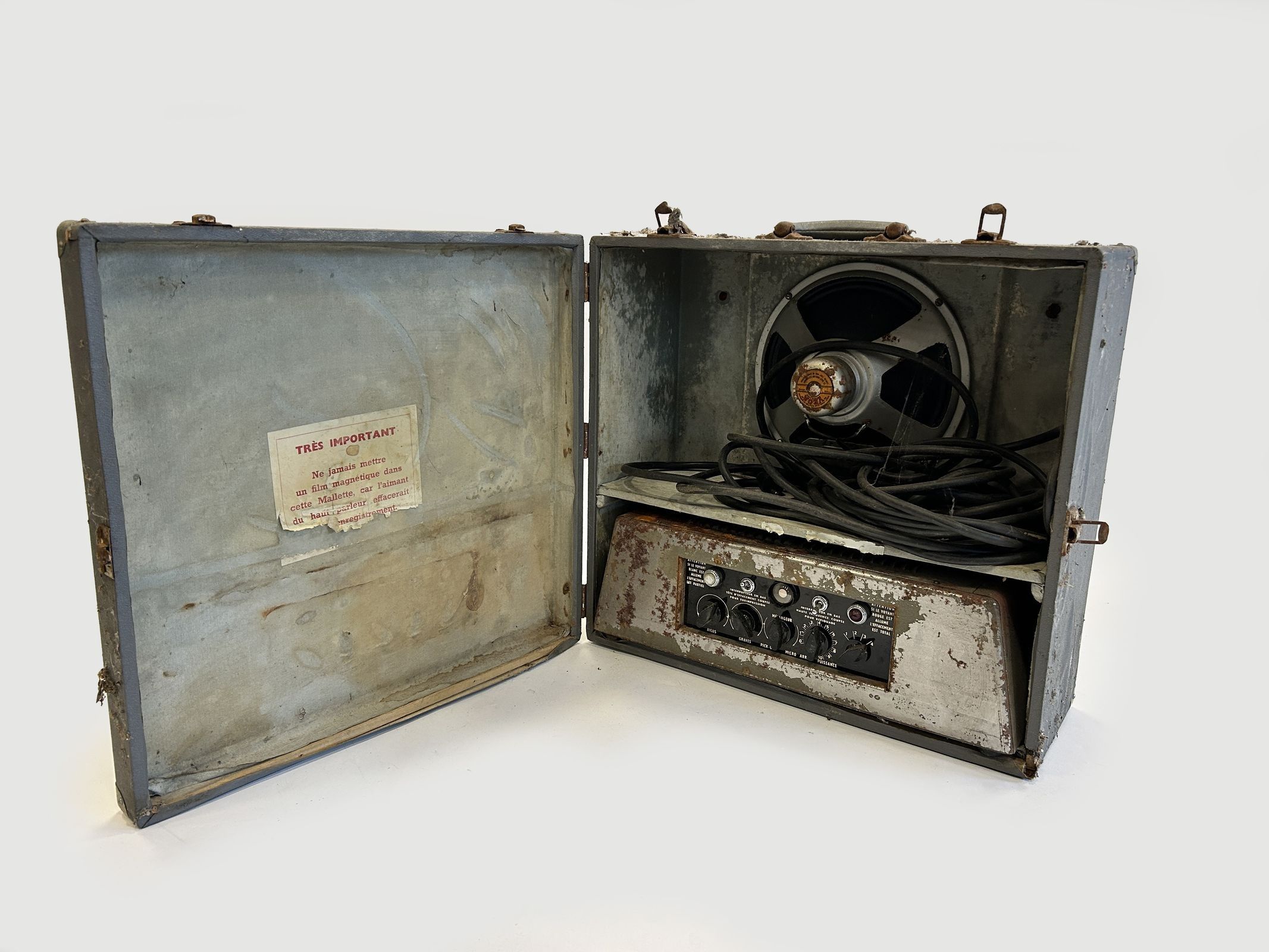 Objets d'art & Curiosités