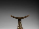 paire de bougeoirs en bronze en forme d'oiseau