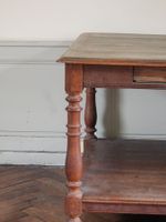 TABLE DE METIER rectangulaire en chêne mouluré à quatre pied… (photo 2)