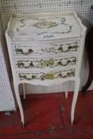 petite commode polychrome de style Louis XV - motifs floraux…