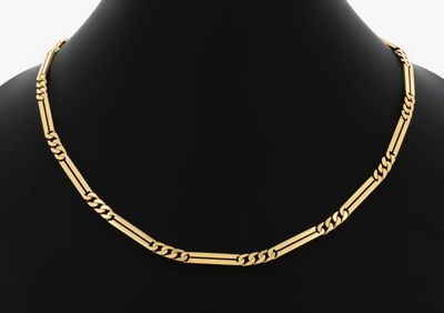 a gold chain necklace on a mannequin mannequin mannequin mannequin mannequin mannequin mannequin mannequin manne
