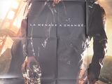 L'affiche du film « Terminator » est posée sur une table