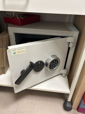 Coffre fort - Photo 1