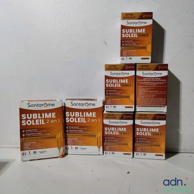 plusieurs boîtes de « Sublime Soleil » posées sur une surface blanche