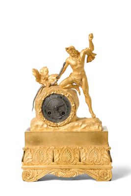 Pendule de cheminée avec cadran argenté (chiffres peints eff…