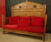 Lit de repos à chevet plein crénelé et à deux rosaces ajouré… (photo 2)