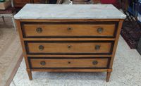 Commode Louis XVI à 3 tiroirs ,dessus marbre. (photo 4)