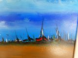 une peinture à l'huile représentant des bateaux dans un port par une journée ensoleillée