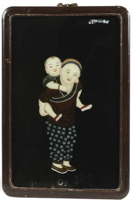tableau représentant une femme tenant un enfant dans ses bras