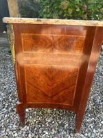 10737-125 / X / Commode en bois de placage et marqueterie de… (photo 3)