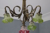 Lustre 1900 en bronze doré, cache ampoules en verre moulé te… (photo 2)
