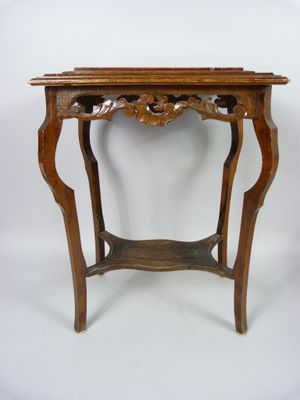 Petite table volante en bois vernis et dessus de marbre rose…