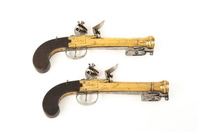Grande paire de pistolets de défense à coffre et à silex par… - Photo 1