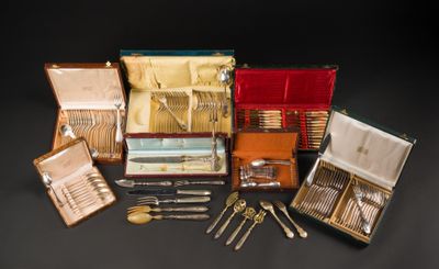 Important lot de couverts en métal argenté comprenant : - AL… - Photo 1