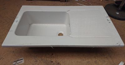 Evier à poser 1 cuve et 1 égouttoir VILLEROY ET BOCH MOGADOR…