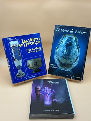 DAUM : Catalogue 2010-2011. Le verre en France d’Emile GALLE à no...