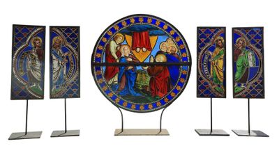quatre vitraux représentant la Nativité de Jésus et Marie