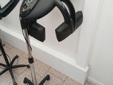 two chairs that are next to each other on the floor