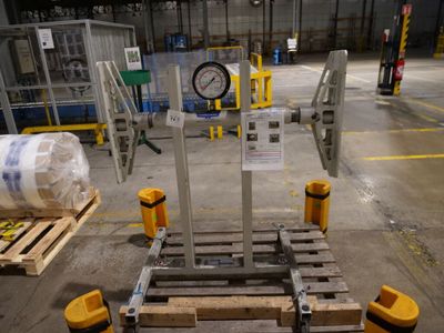 1 Testeur Pour Force DE Serrage Des Chariots A Pinces