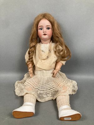 HALBIG, Allemagne. Poupée à tête porcelaine, marquée au revers en creu - Photo 1