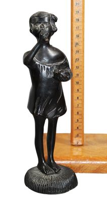 ECOLE XXème, "Fillette à la flûte", sujet en métal patiné br… - Photo 1