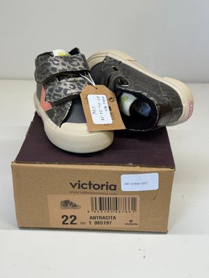 Paire DE Chaussures Enfant Victoria Tribu Mid Taille 22 Anth…