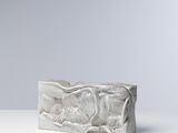 une image représentant une sculpture de cheval sur un fond blanc
