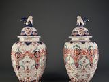 paire de grands vases chinois avec couvercles