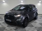 La nouvelle Ford EcoSport est garée sur un sol à damier.