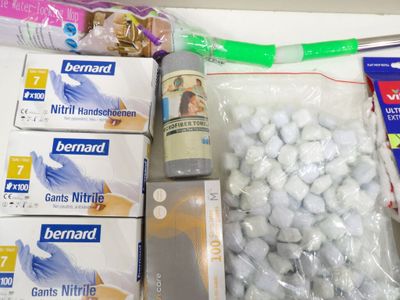 a lot of toothbrushes, toothpaste, toothpaste, toothpaste powder, toothpaste, toothpaste, toothpas